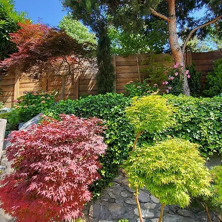 La Bergerie Du Miravidi Bed & Breakfast